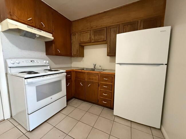Photo - 803 Sissom Rd Unidad Apt 1