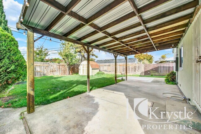 Photo - 791 Rosewood Ave