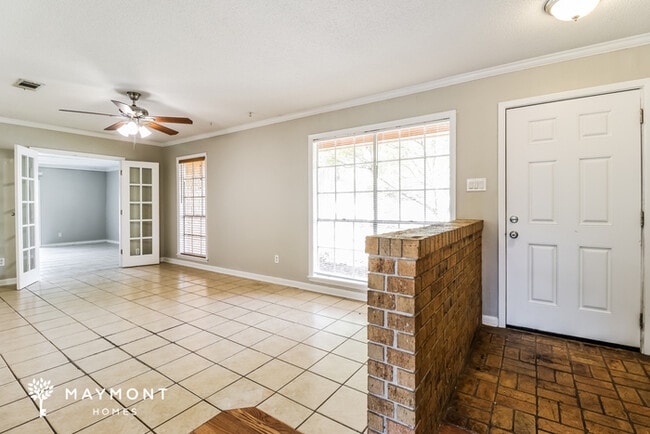 Photo - 4000 Sandra Ln