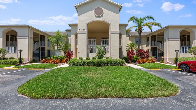 SEASONAL RENTAL IN STONEYBROOK IN ESTERO!! - SEASONAL RENTAL IN STONEYBROOK IN ESTERO!! Unit 21361 Lancaster Run #225