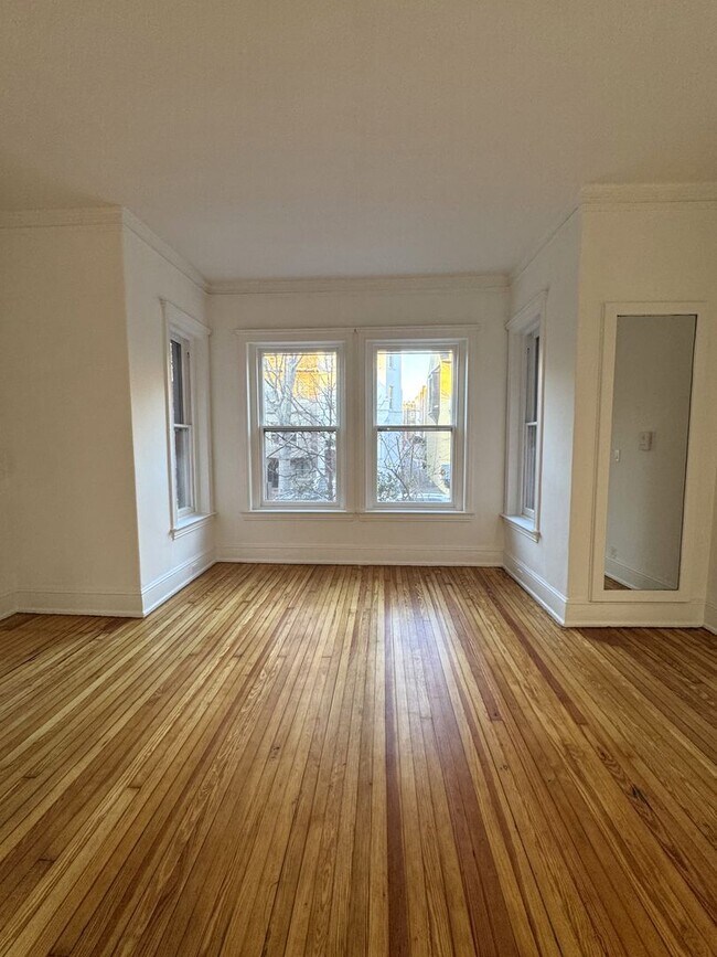 Photo - Centrally Located Renovated Large 1BR/1BA in Historic Dupont Circle Row House