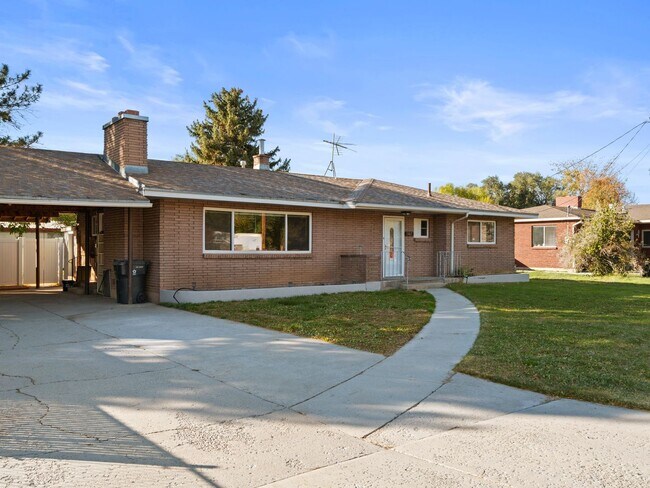 Photo - Beautiful home for rent!