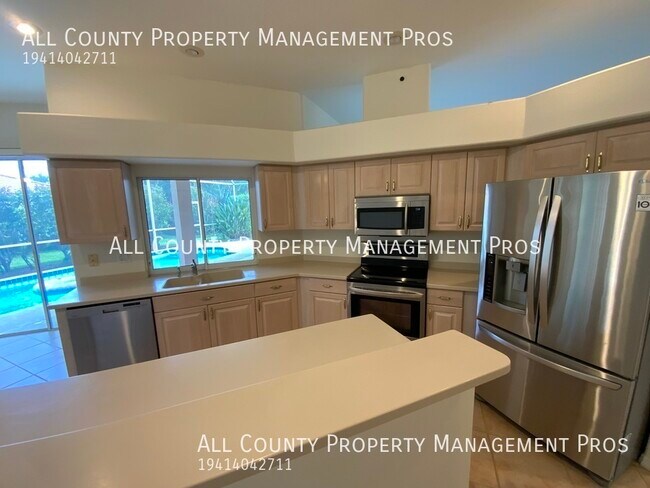 Photo - 5112 Far Oak Cir