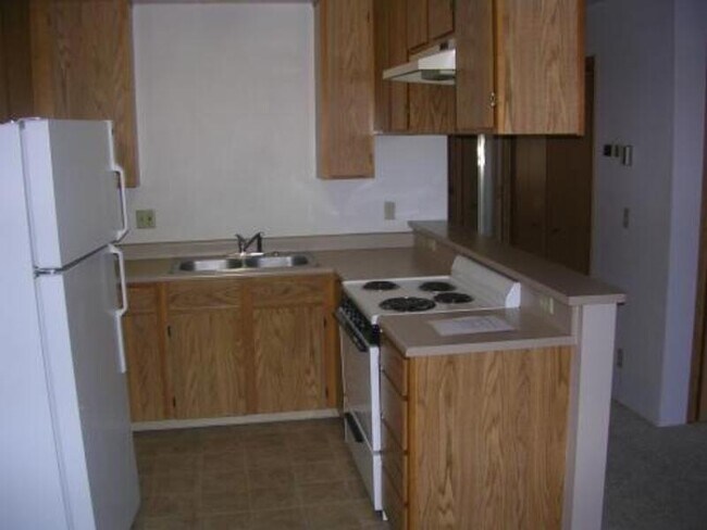 Photo - 477 Scenic Dr