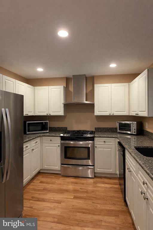 Building Photo - 20575 Snowshoe Square Unit 301