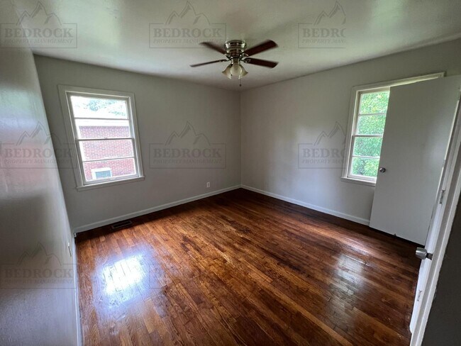 Photo - 2706 Norton Ave NW