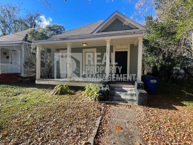 Beautiful Two Bedroom Home in Historic Bea... - Beautiful Two Bedroom Home in Historic Bea...