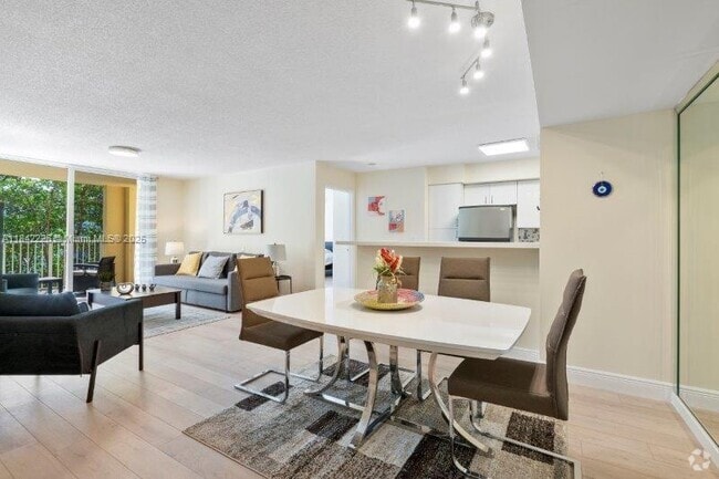 Building Photo - 19999 E Country Club Dr Unit 1206 Rental