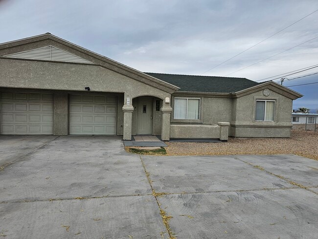 Building Photo - 3035 Kiowa Blvd N Unit 102