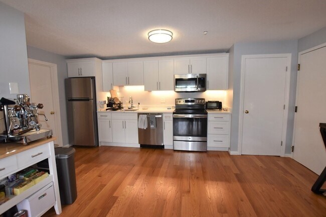 Photo - 88 Charles St Unit 1