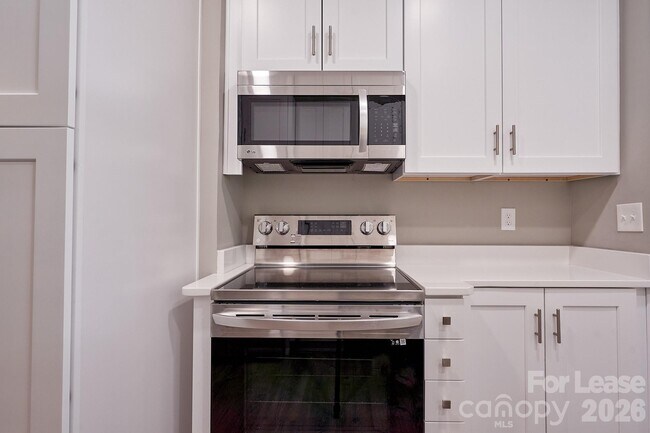 Photo - 217 Circle Ave
