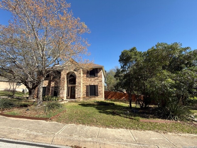 Building Photo - Spacious Fully Furnished Family Home with Heated Pool, Spa & Workshop in Arrowhead