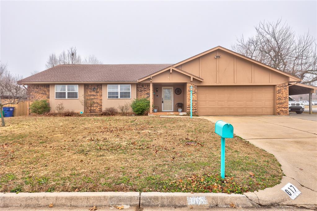 Photo - 617 SW 25th Pl House