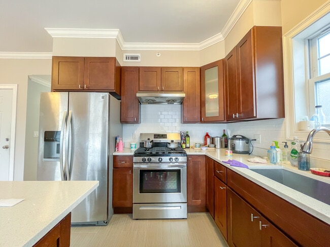 Photo - 273 Hancock St Unit 3