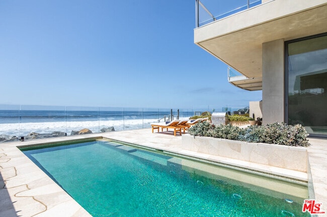 Building Photo - 31346 Broad Beach Rd Rental