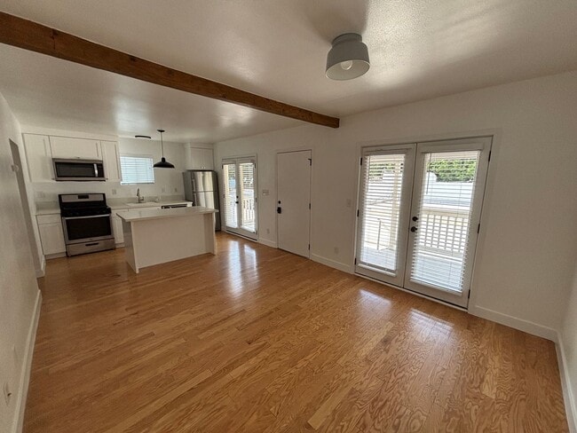 Building Photo - 3232 Verdugo Rd