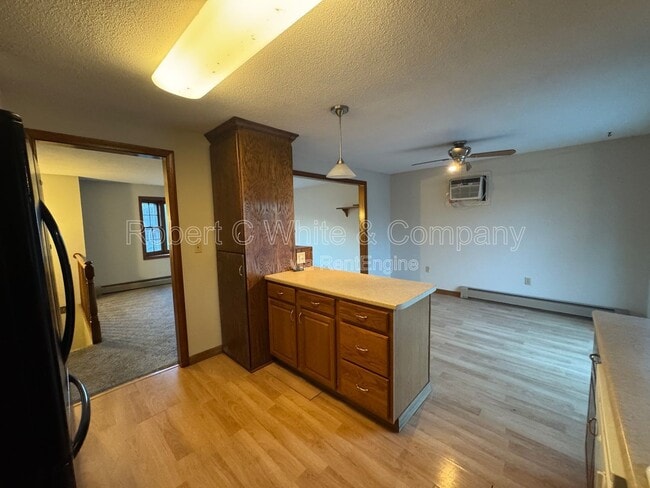 Photo - 316 Knob Hill Dr