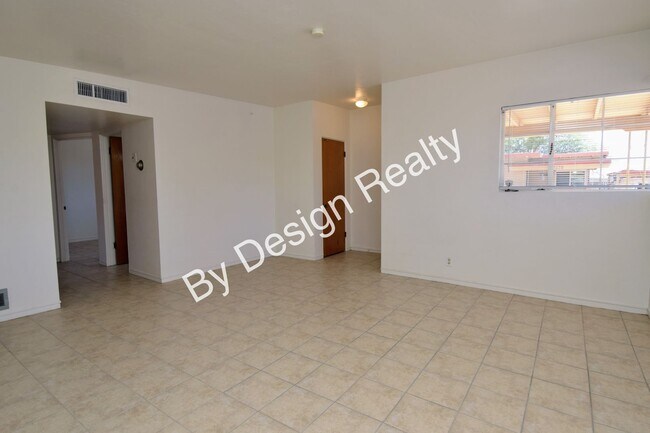 Photo - Midtown 2 Bed 1 Bath - A/C - Fenced Yard - Covered Parking
