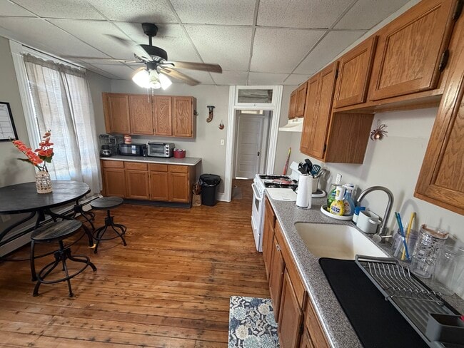 Photo - 7518 Belair Rd Unidad 2nd floor Belair rd