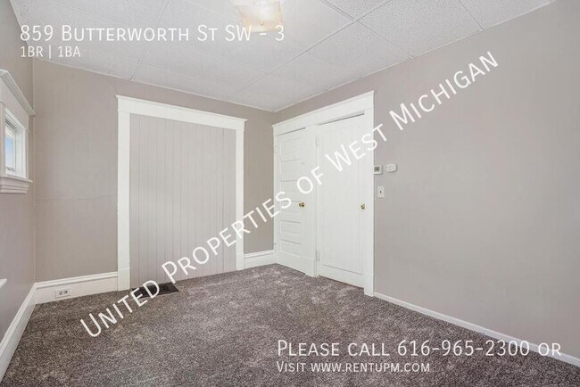 Photo - Available Now | 1 Bed 1 Bath Apartment in ... Unidad 3