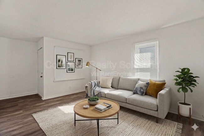 Photo - 9823 Winkler Dr