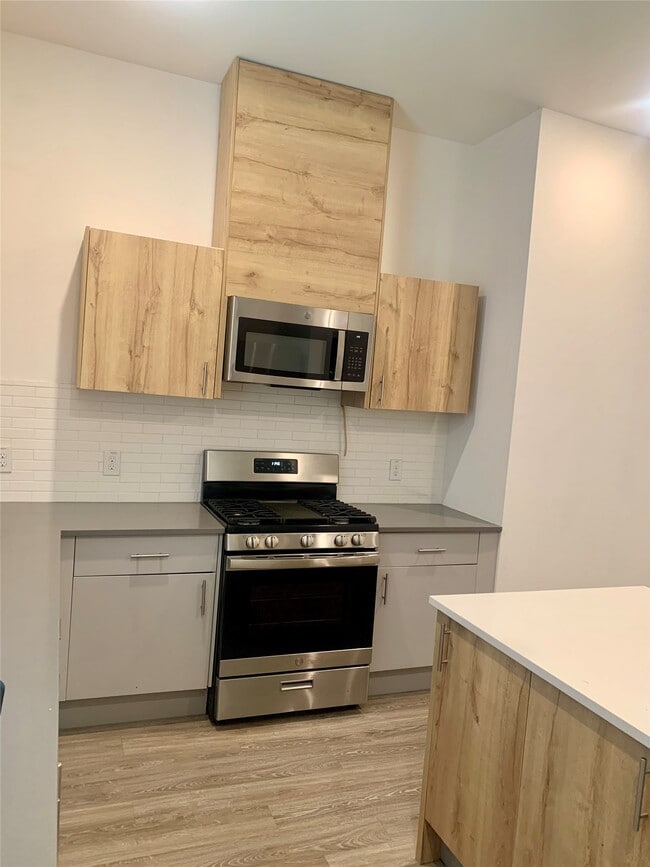 Photo - 10209 Las Nubes Ave