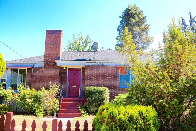 Photo - Cozy Seward Park Home with Large Yard!