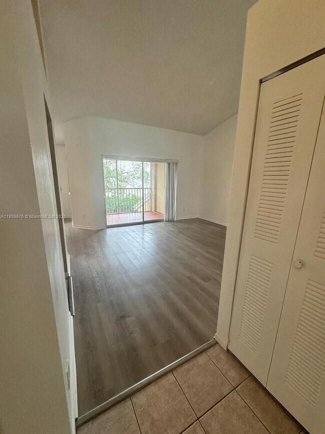 Building Photo - 911 Coral Club Dr Unit 911