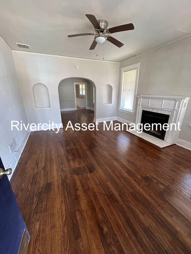 GEM HOME IN A GREAT LOCATION !!!!!! Section 8 Welcomed !!!!!
