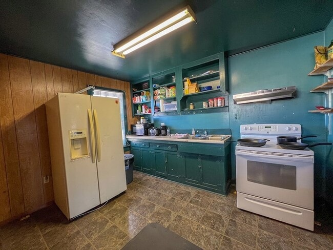 Photo - 2500 US-90