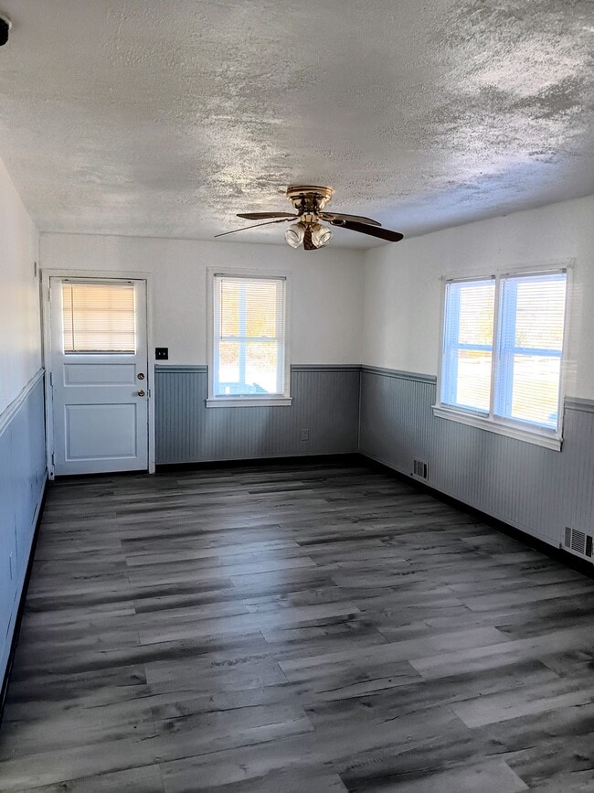 Photo - 2201 Floral Park Rd