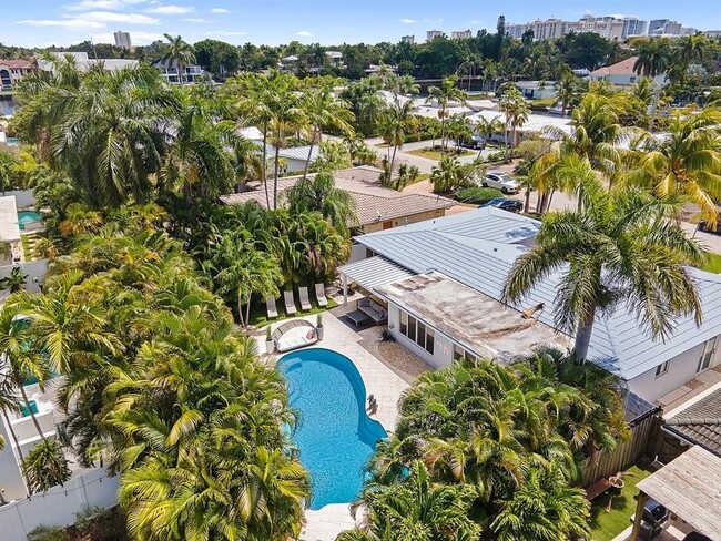 Photo - 2101 NE 15th St