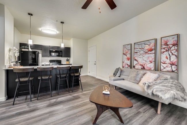 Photo - Pennwood Apartments