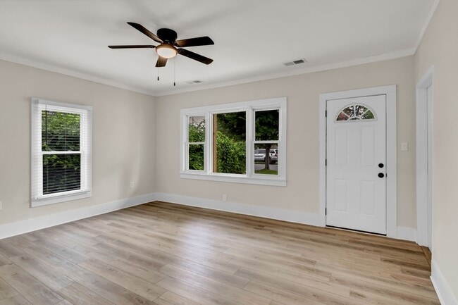 Photo - 411 E Springdale Ave