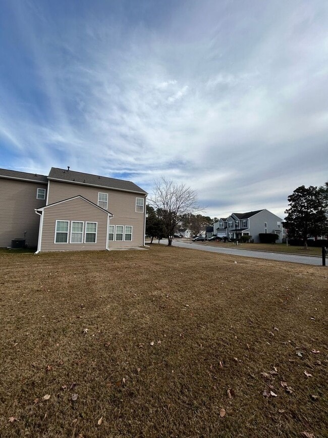 Photo - Beautiful 4BR 2.5Ba In Summerhaven community