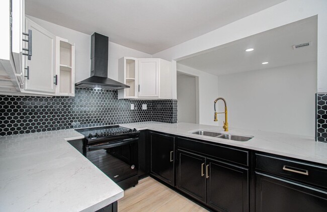 15448 Chipman Ln.