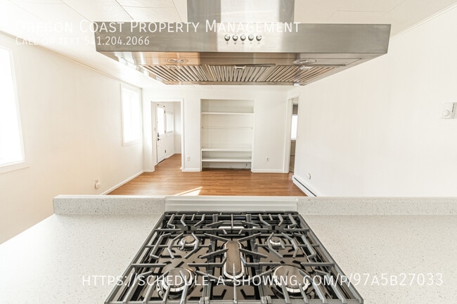 Photo - 537 SW 32nd St