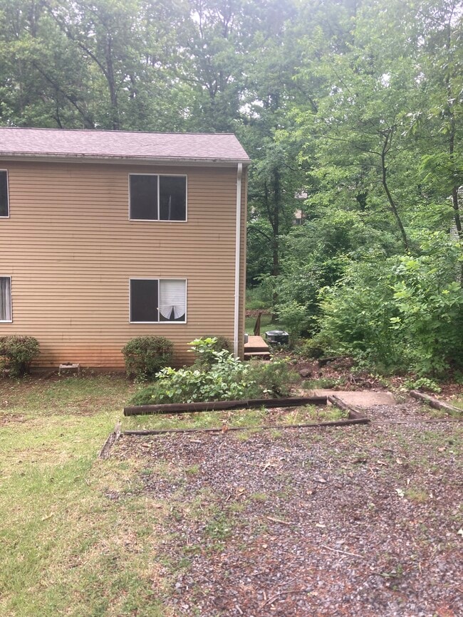 Photo - 419 Woodhaven Ct