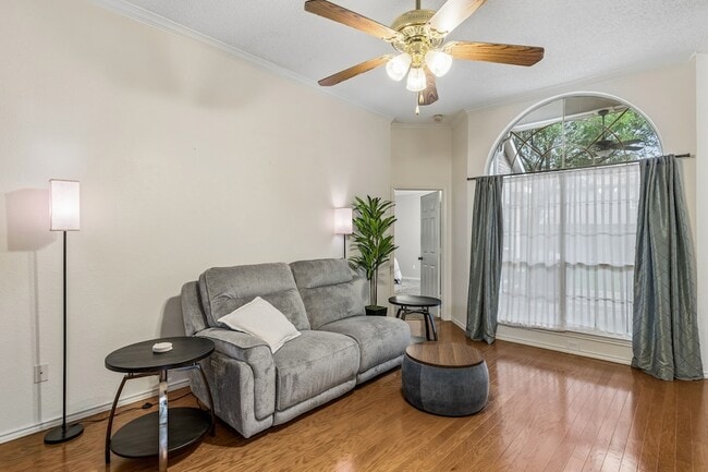 Photo - 2205 Kittyhawk Dr