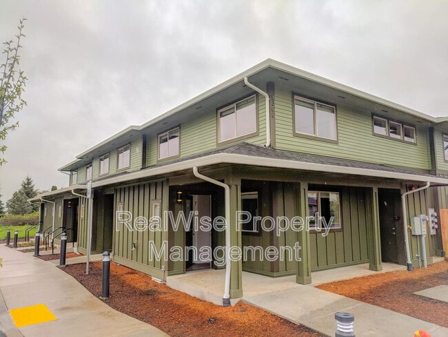 Building Photo - 8300 SE Flavel St Unit 104