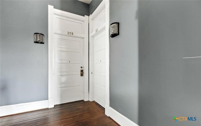 202 N LBJ Dr Unit 202