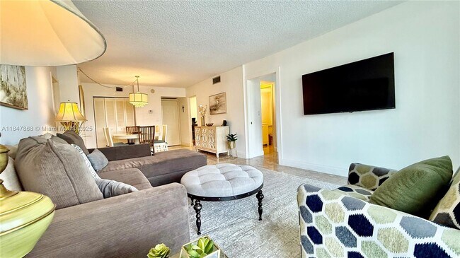 Photo - 100 Bayview Dr Unit 429