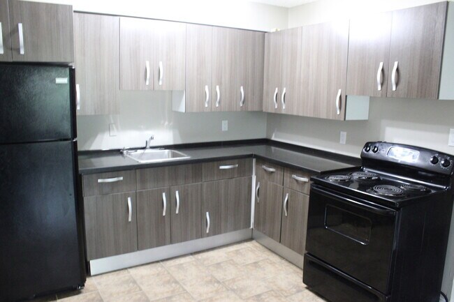 Photo - Leo Manor Apartments