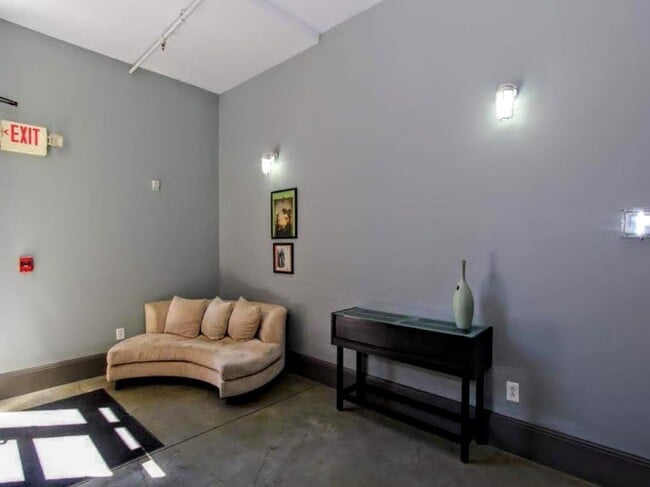 Photo - 1207 Vine St Unit J