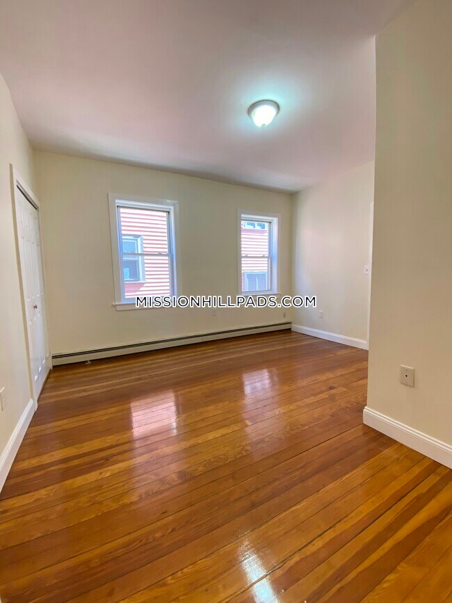 Photo - 55 Lawn St Unit 55 Lawn St