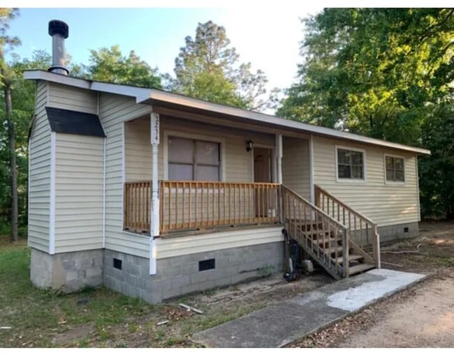 Building Photo - 2234 Moncrieff St Rental