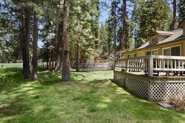 Photo - 531 Brassie Ave