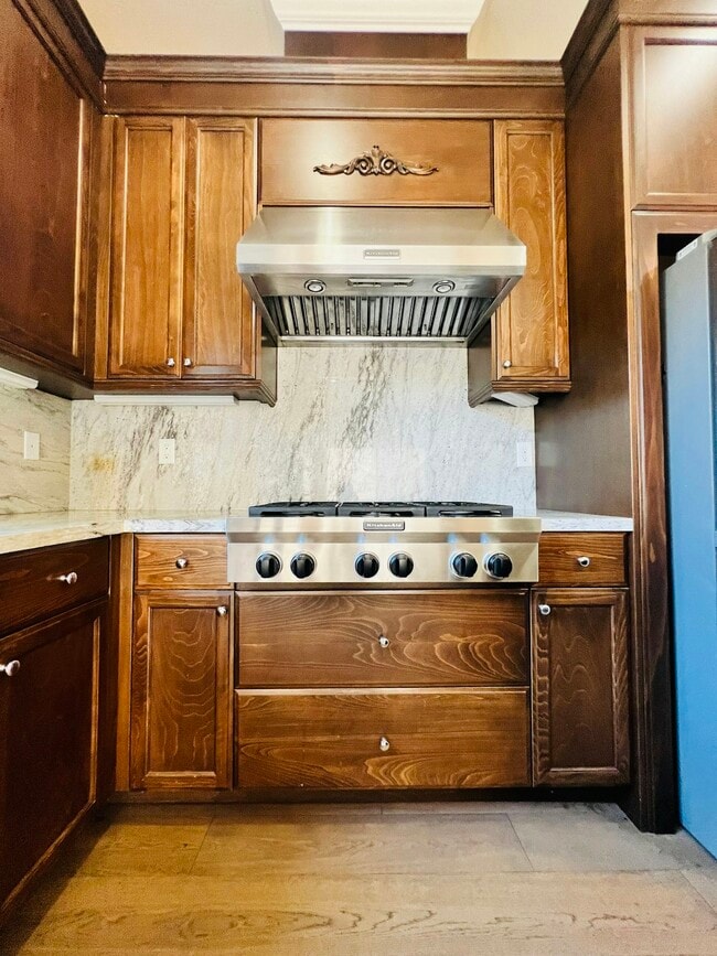 Photo - 3024 Sonsilla Ln