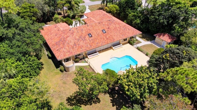 Photo - 9033 Winding Woods Dr