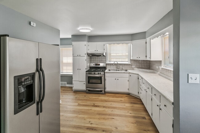 Photo - 14336 Harrison Ave